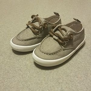 NWOT Old Navy boys Shoes